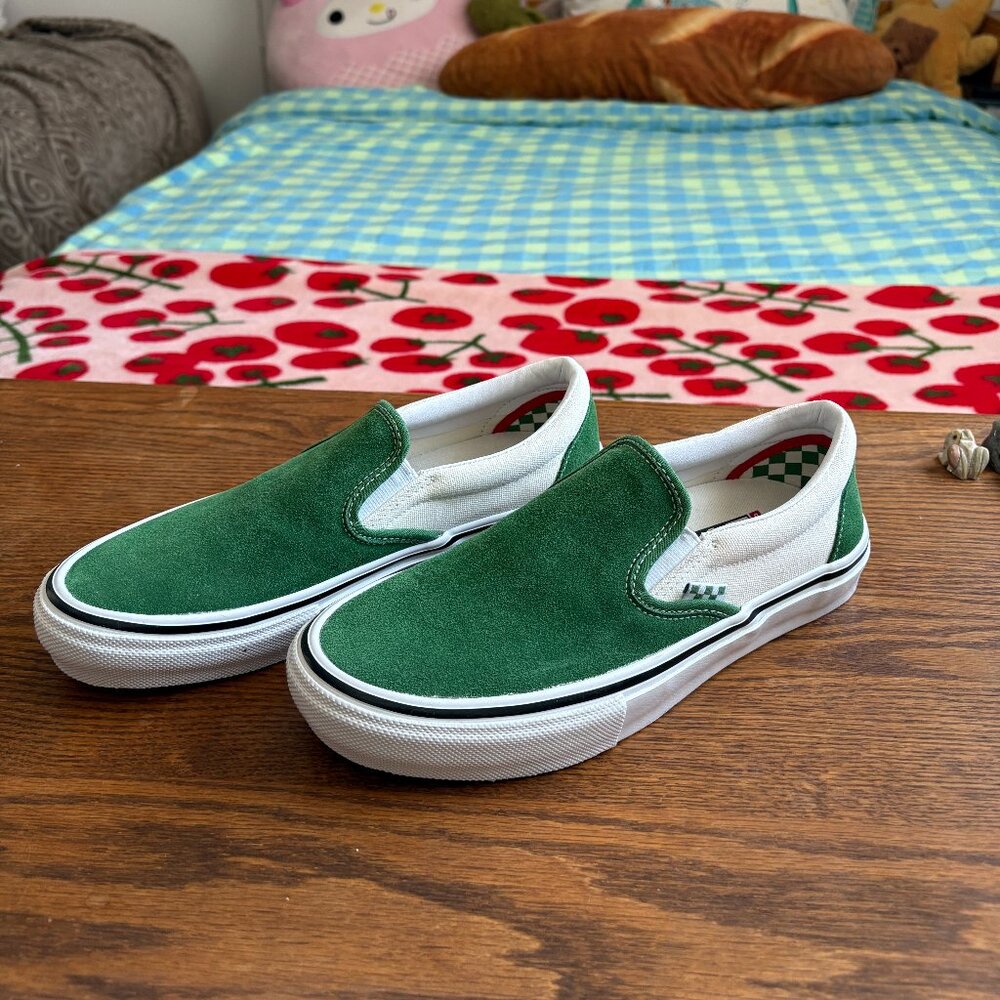 NWOT green suede slip-on Vans, women's size 9
